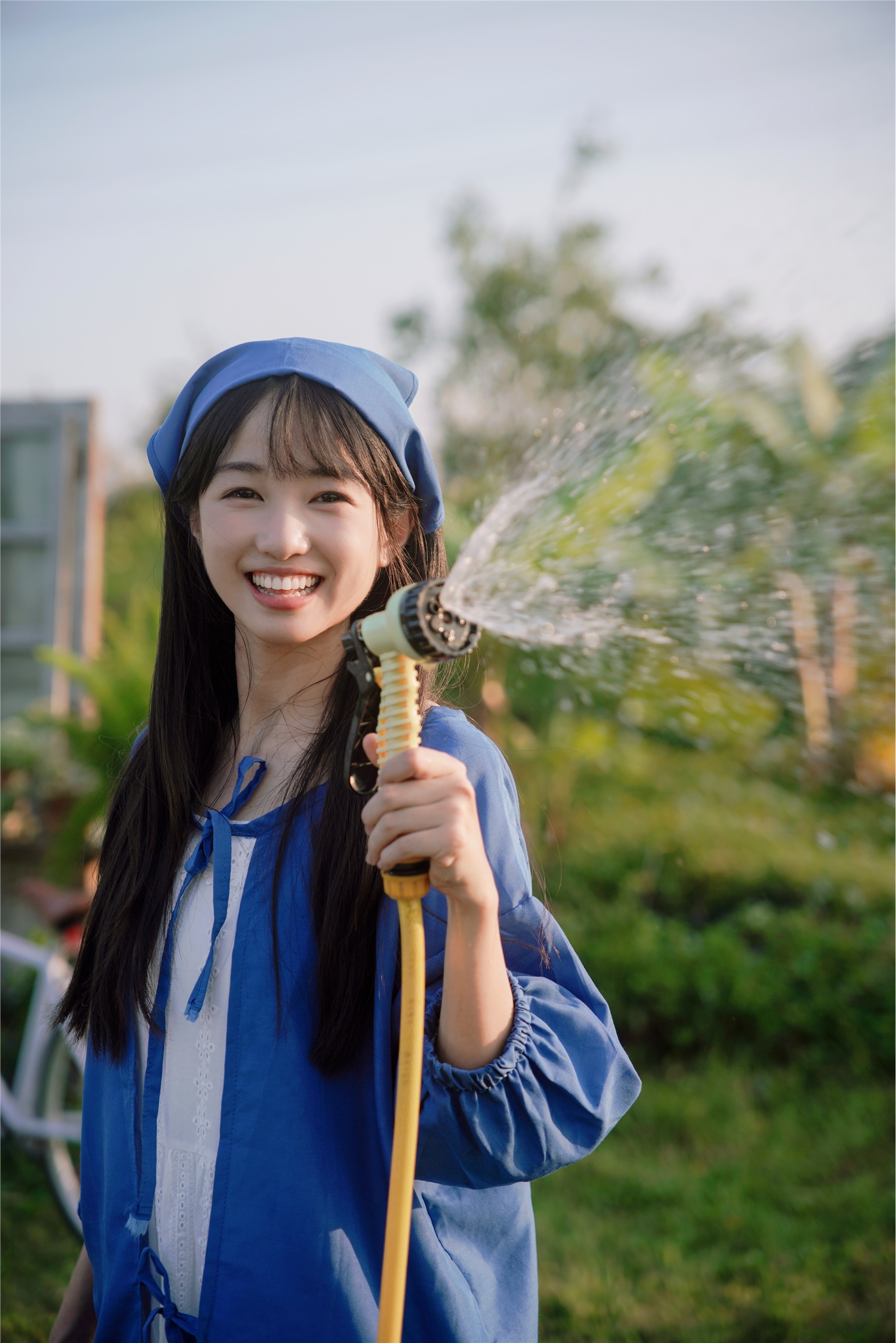 YITUYU艺图语 2025.01.08 田园暮歌，花裙少女之韵 巨大王